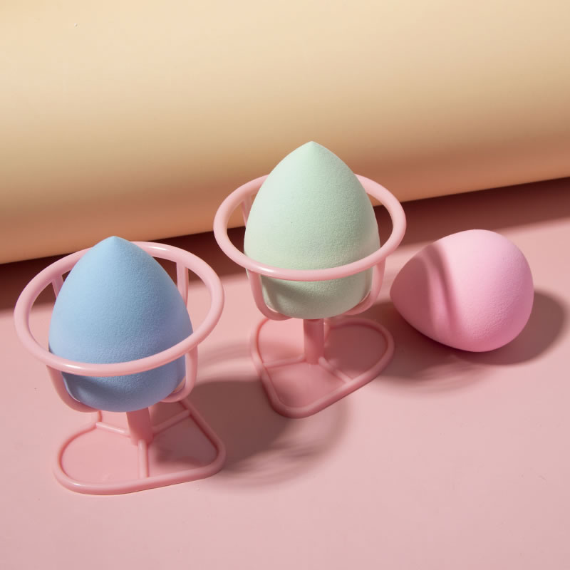 Makeup sponge ball