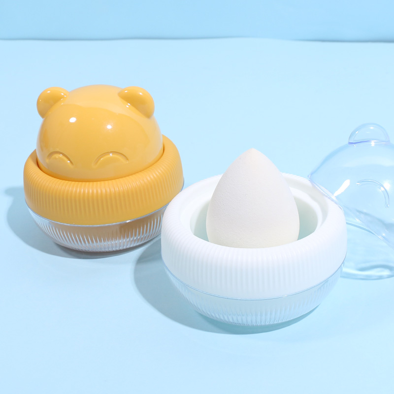 makeup sponge with bear head